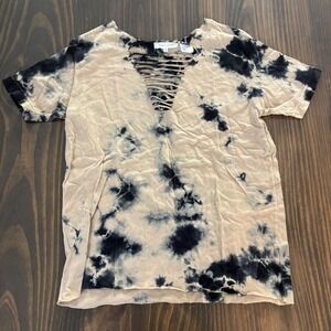 GILDED INTENT Tie Dye V-Neck Slashed Tee Womens Medium Beige Black Distressed